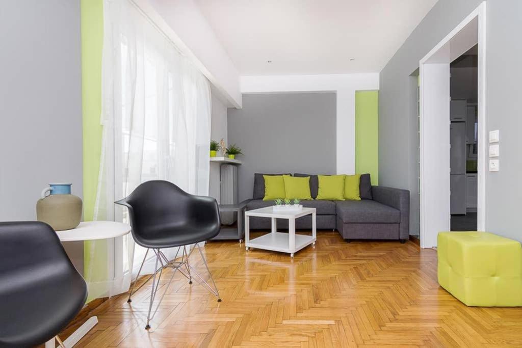 Apartamento Sunlit 2Br Oasis In Metaxourghio 3Min From Metro Atenas Exterior foto