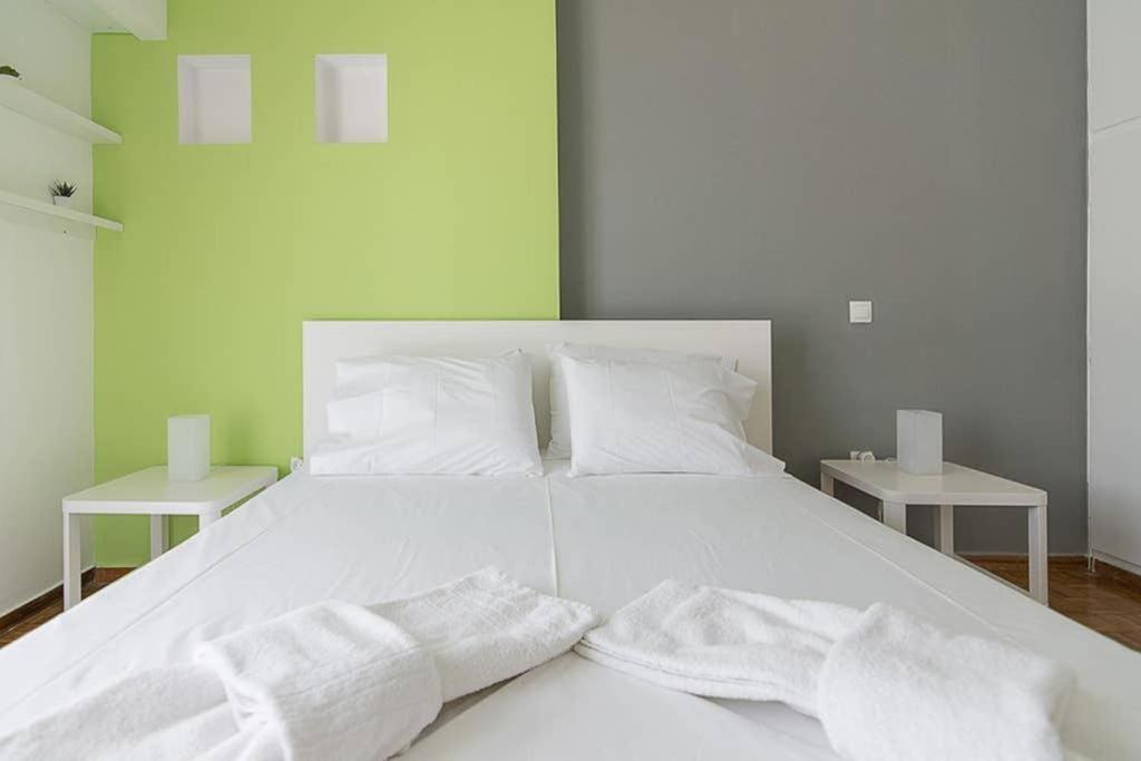 Apartamento Sunlit 2Br Oasis In Metaxourghio 3Min From Metro Atenas Exterior foto